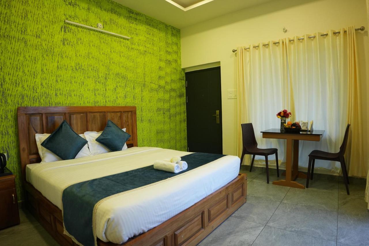 Vaga Mist Resort Vagamon Idukki Bagian luar foto