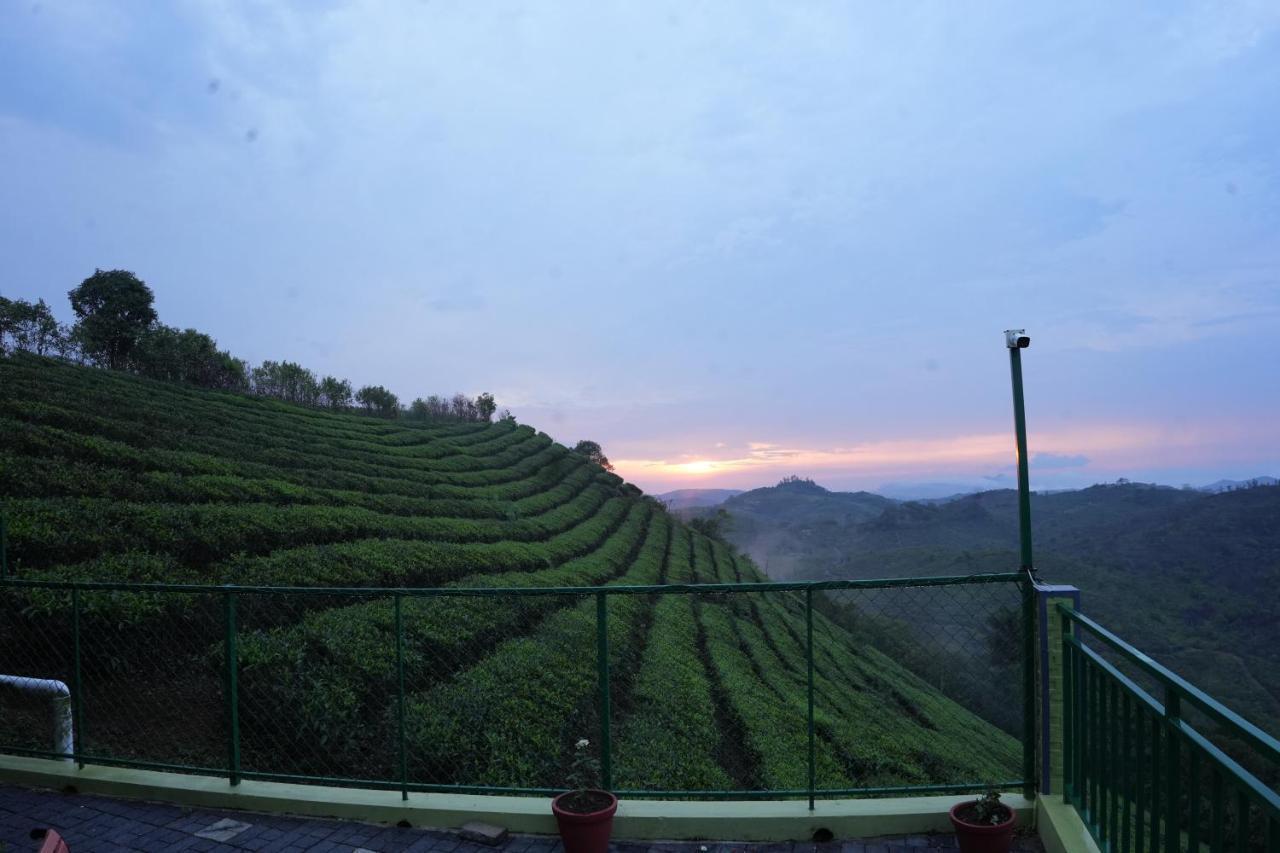 Vaga Mist Resort Vagamon Idukki Bagian luar foto